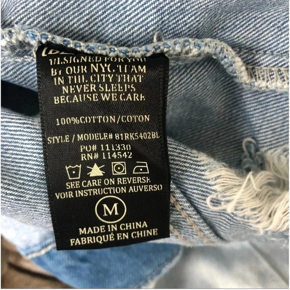 NEW BLANK NYC Denim jean Patchwork Jacket Borderlines
Coachella festival western - Picture 10 of 10